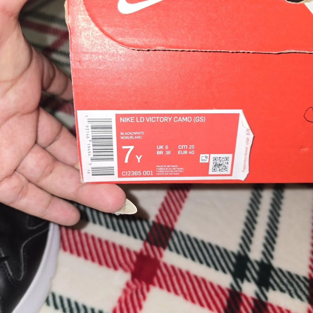 Nike Black and White Sneakers